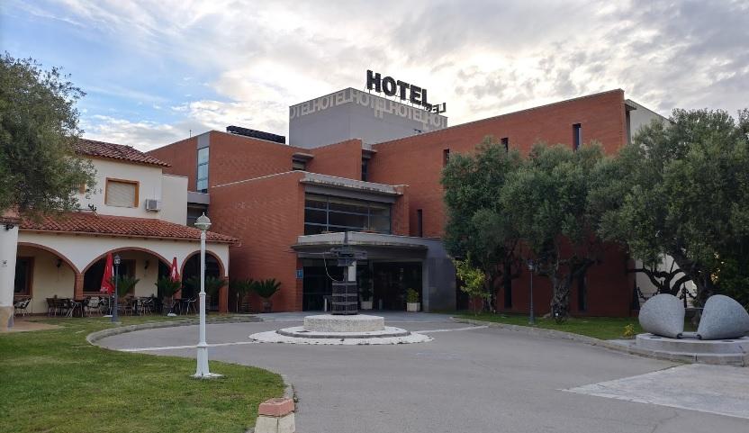 Hotel Les Torres Sant Esteve Sesrovires Exteriör bild